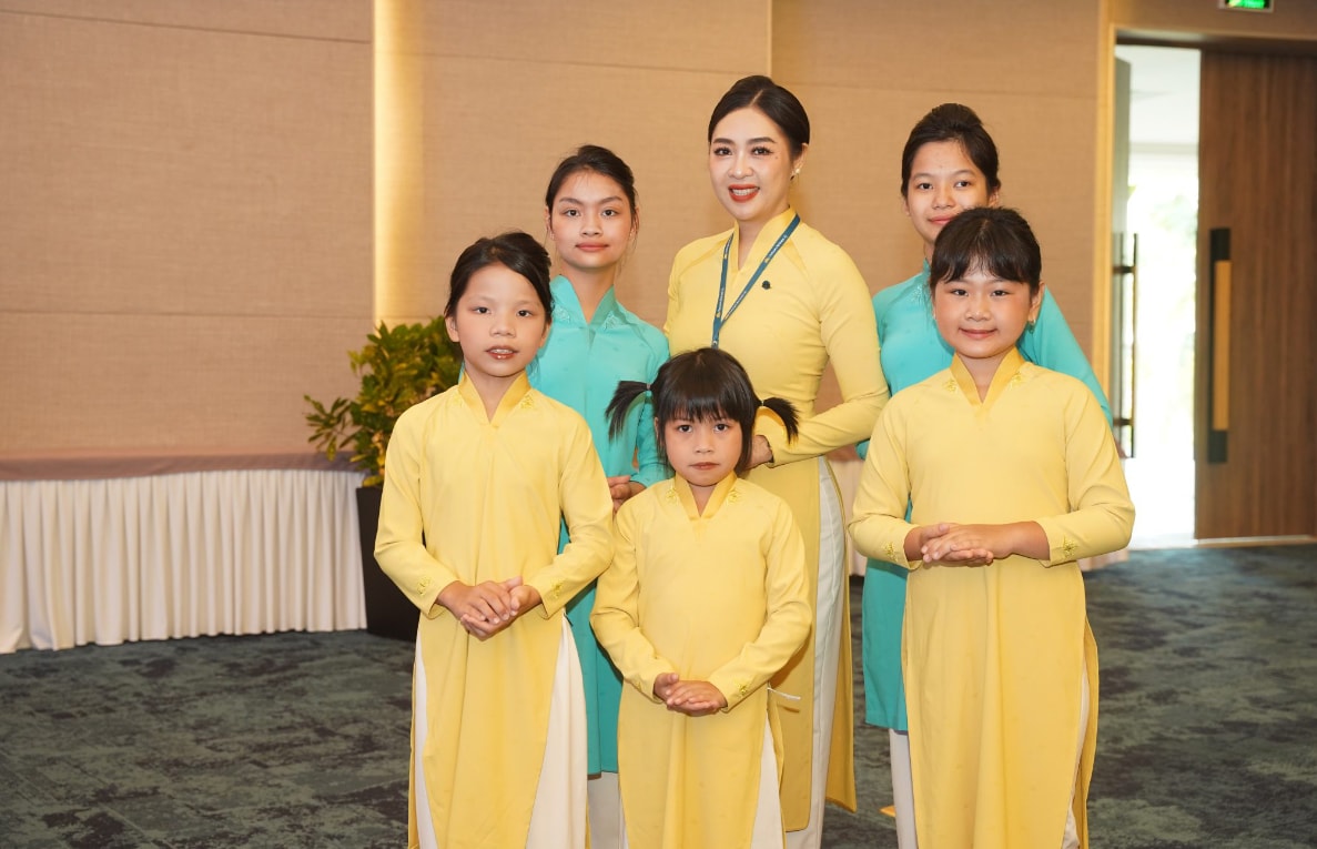 CDMU2025-hoa-than-thanh-tiep- vien-hang-khong-thumb.jpg