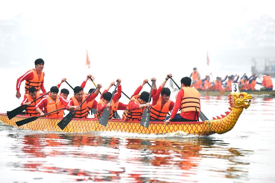 boi chai thuyen rong.jpg