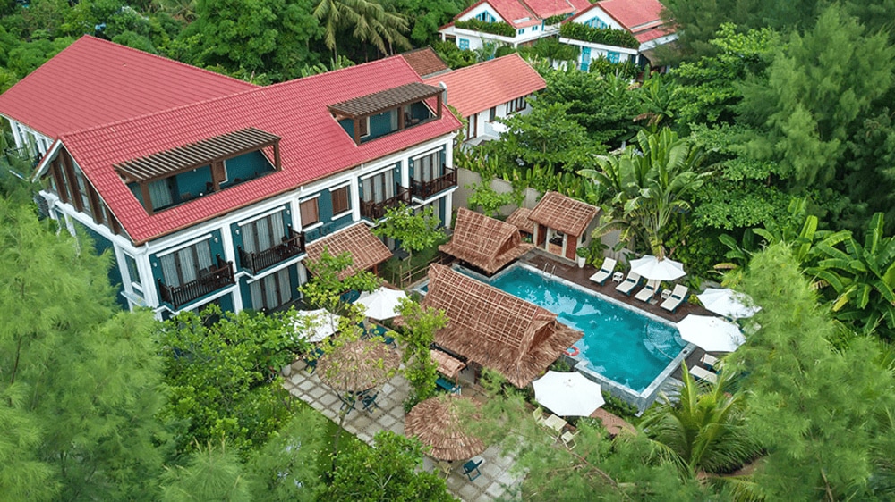 AIRA Boutique Hoi An Hotel & Villa with elegant design and outdoor pool (Source: https://airaboutiquehoian.com/)