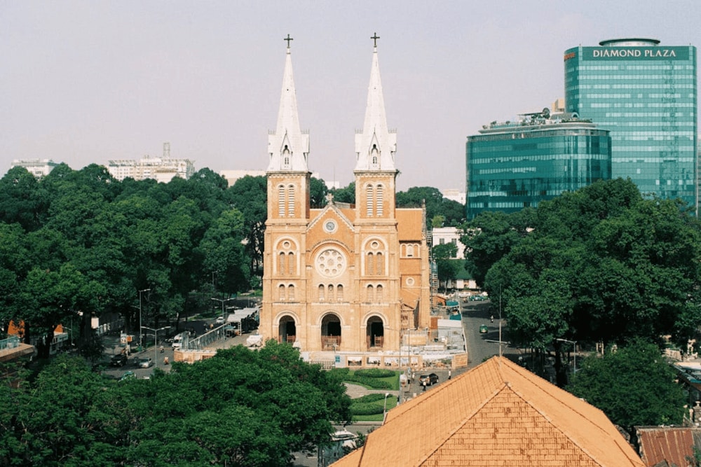 Business Insider has listed Saigon's Notre Dame Cathedral Basilica in the world’s 19 most beautiful cathedrals (Source: Pexels)