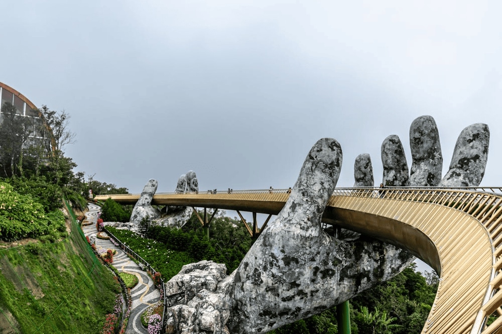 The Golden Bridge stands out as one of Vietnam’s major tourist landmarks (Source: Pexels)