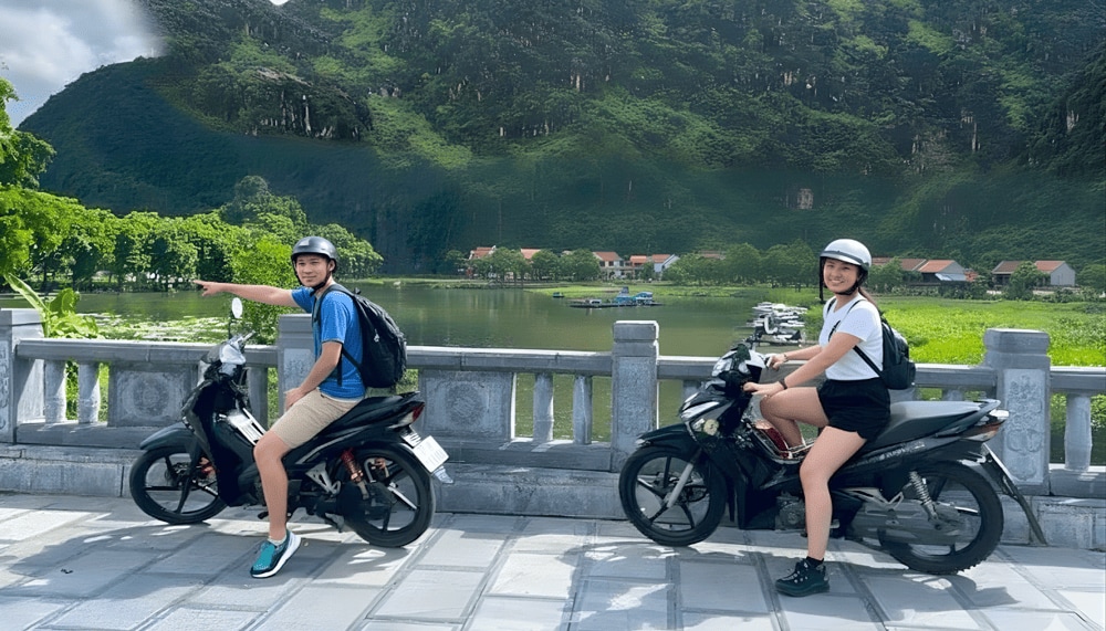 Traveling to Hoa Lu Ancient Capital by motorbike allows tourists to fully explore the area at their own pace