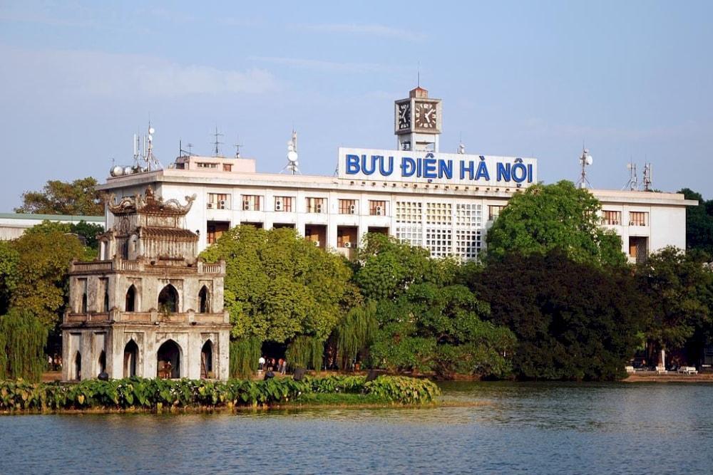 Hanoi Post Office was chosen as the zero milestone when the French calculated the length from Hanoi to Vientiane and Phnom Penh