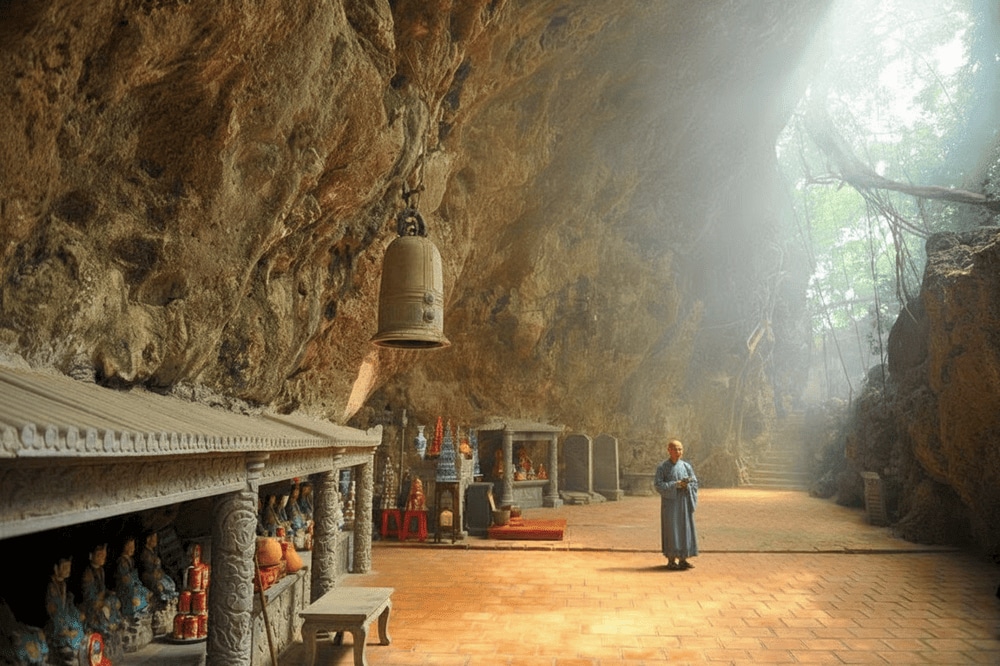 The serene and tranquil scenery of the temple's garden evokes a sense of peace and freedom