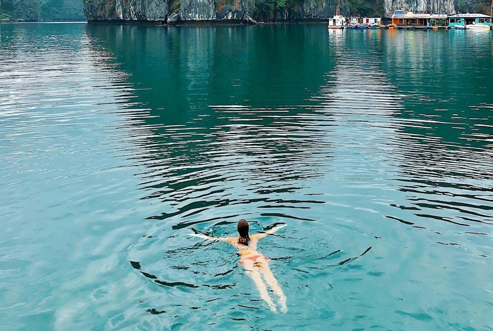 The jade-clear waters of Ti Top Island