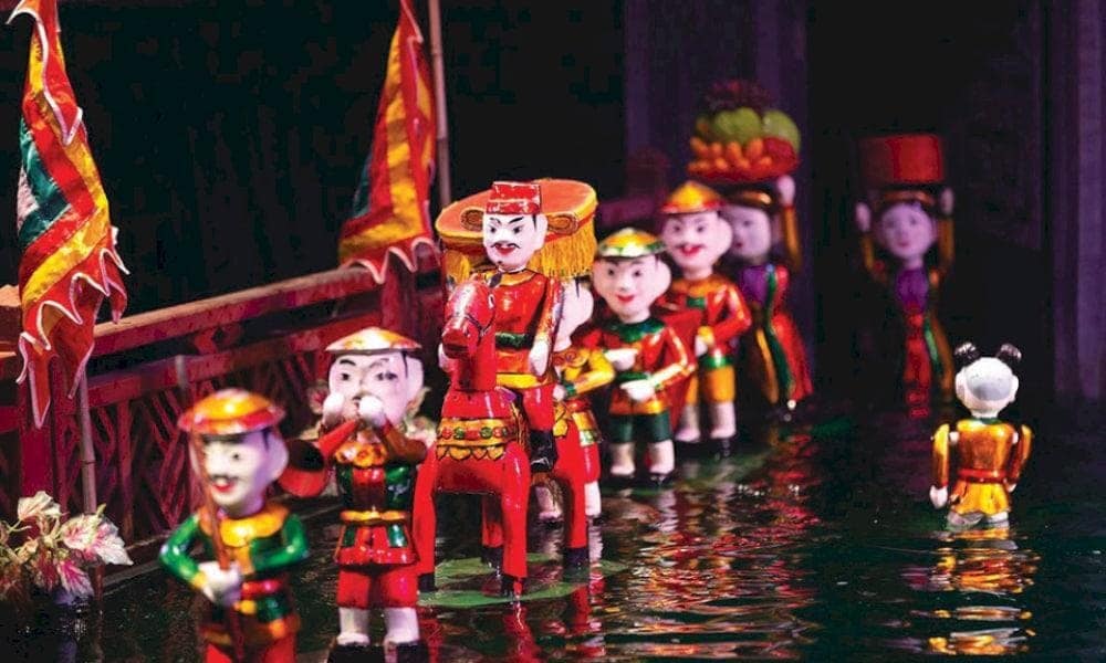 The characters in the show are usually based on traditional Vietnamese folklore, featuring animals, legendary figures, and everyday villagers