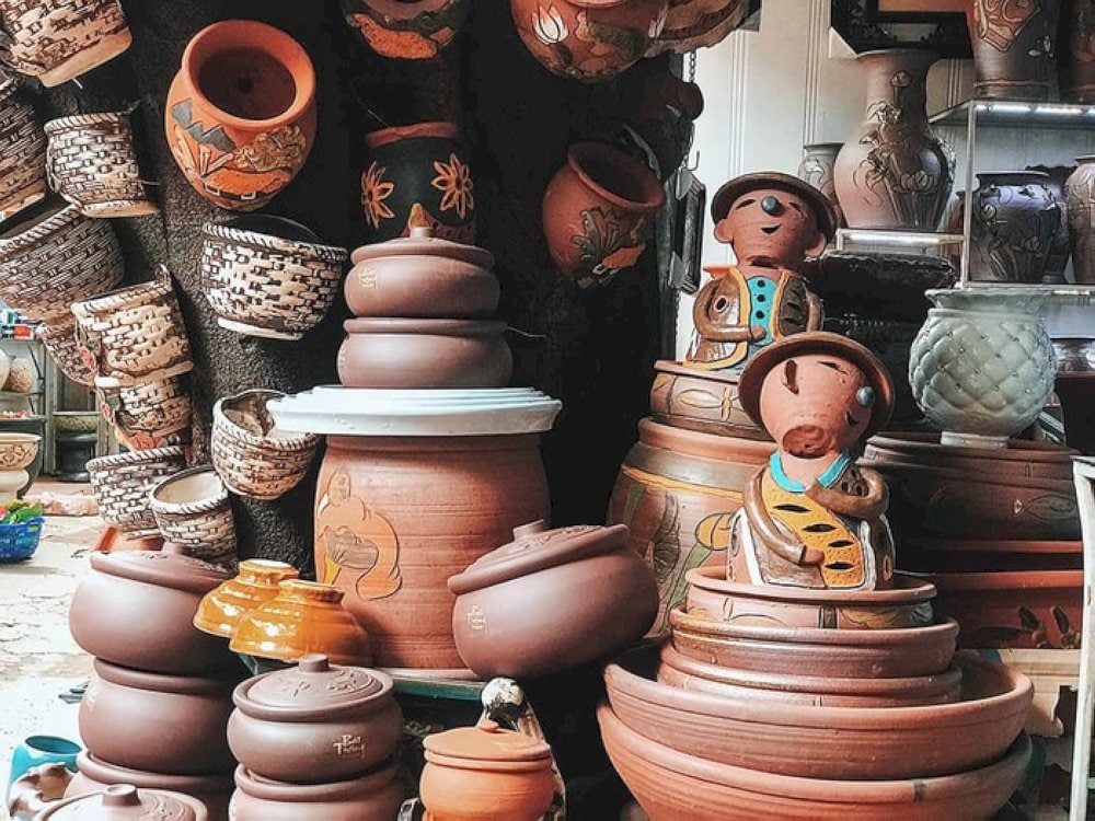 The village is home to a wide variety of high-quality ceramic goods
