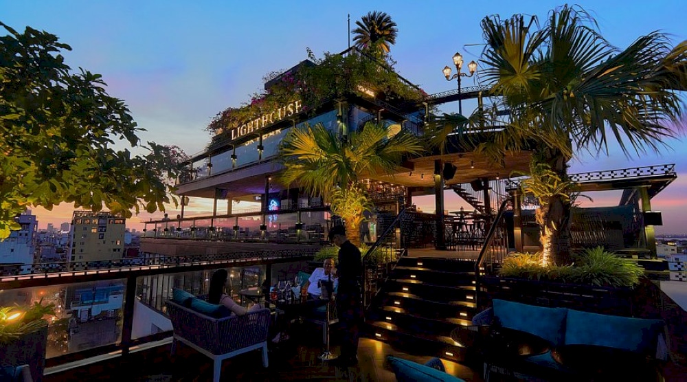 This rooftop bar provides an intimate atmosphere with a view