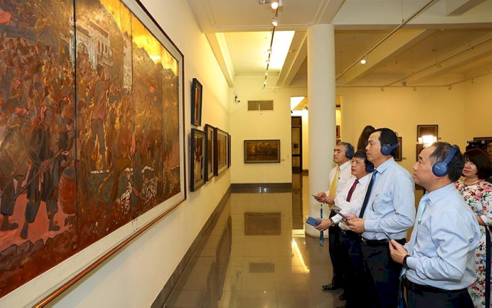 ​The Vietnam National Fine Arts Museum regularly updates its exhibitions