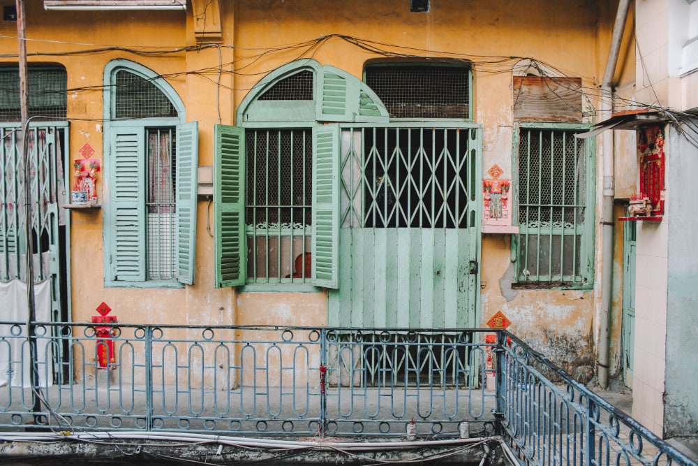The traditional Chinese-style houses in this area truly showcase their heritage 