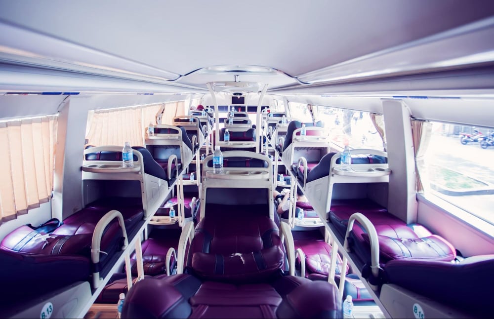 Advantages & Disadvantages of 3 Ways to Get from Hanoi to Hoi An